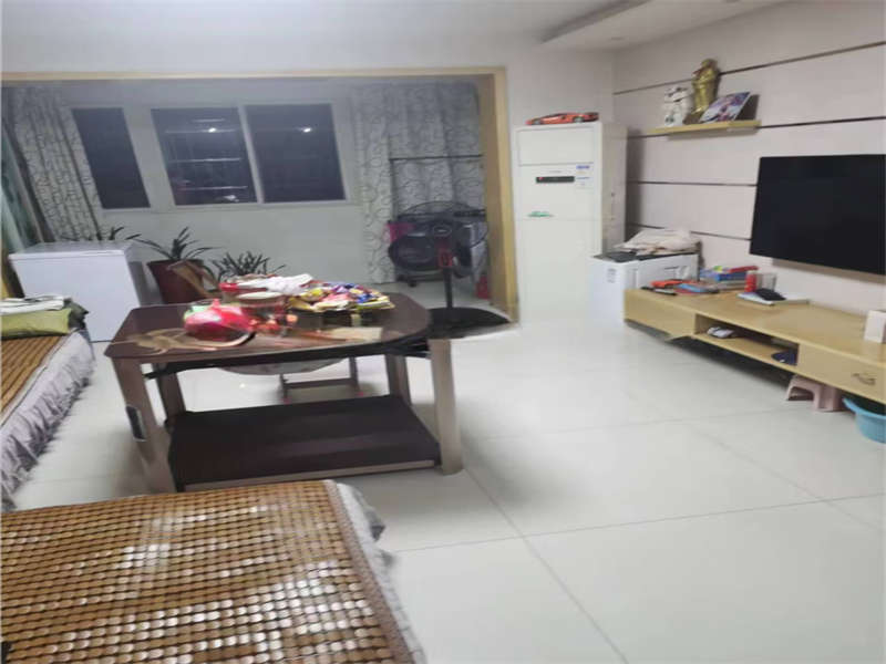 景環(huán)小區(qū)法拍房B3、B4棟203房